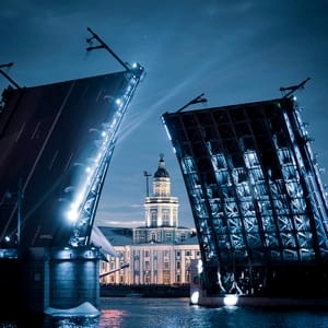 Экскурсии в Санкт-Петербург для школьников: как выбрать программу