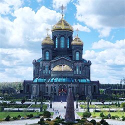 Школьный тур в Москву: Хроники героев и великие моменты истории