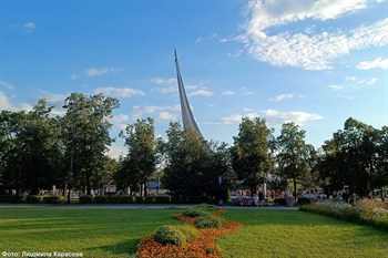 С Днем космонавтики от "ИДиС-Тур"!