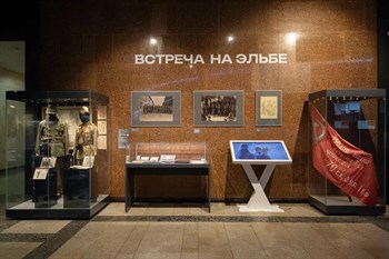 Встреча на Эльбе: как союзники объединились в борьбе против фашизма